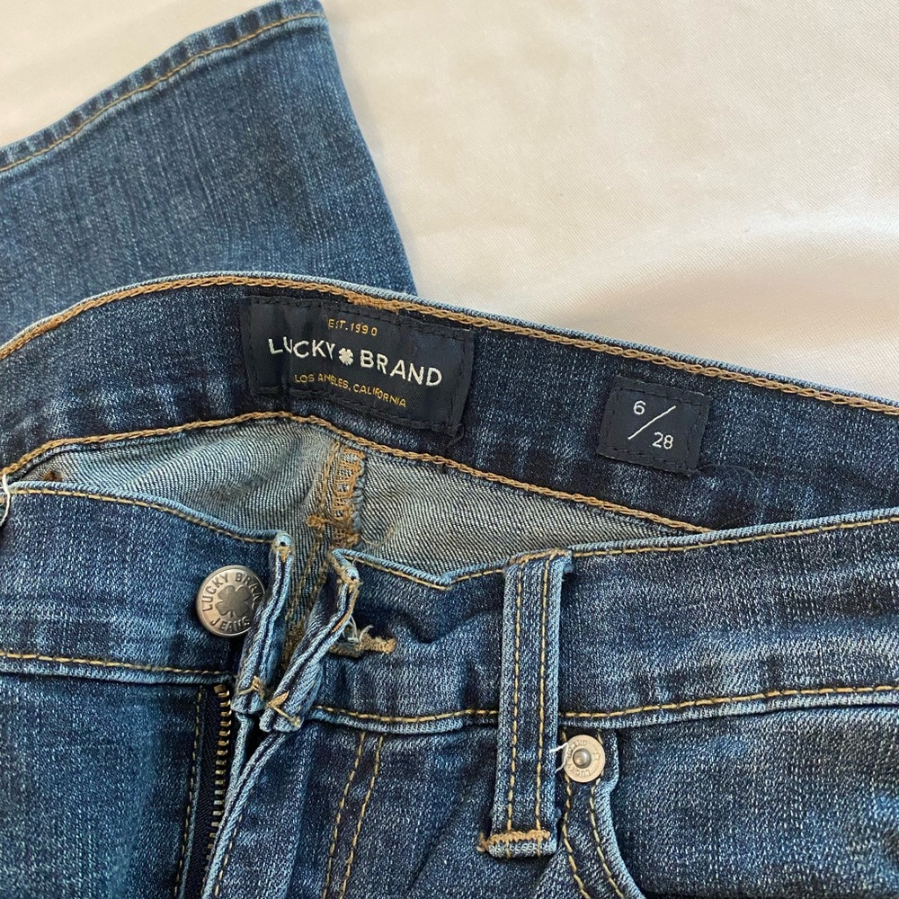 Lucky Brand High Rise Blue Jeans with Classic Indigo Wash